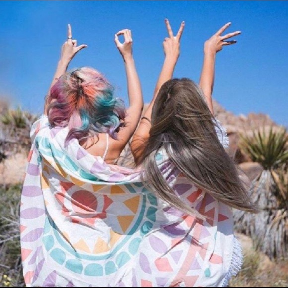 Beautiful Gypsy Boho Beach Roundie - Picture 1 of 5